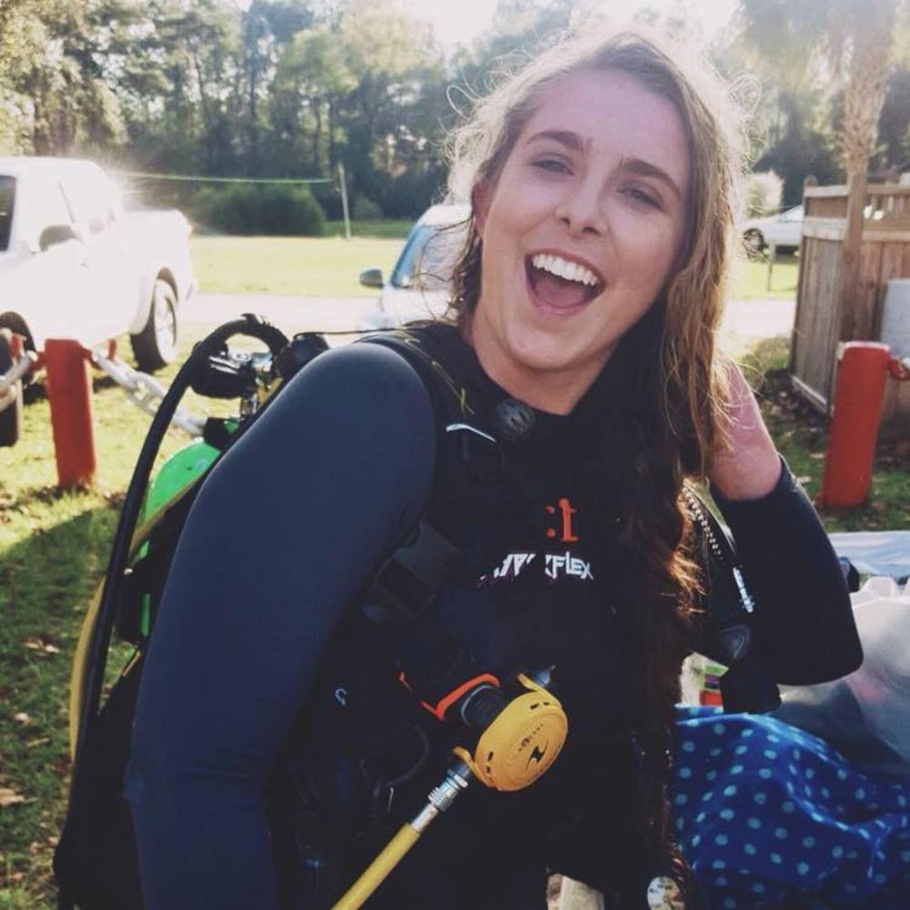 Meet your Posher, Cierra